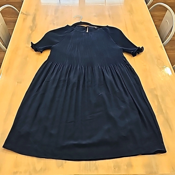 Navy Blue 👗 - Picture 1 of 7